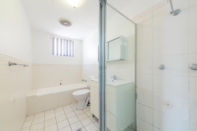 Photo - 2/8 Treves Street, Merrylands NSW 2160 - Image 6