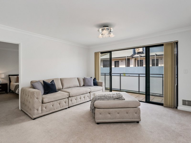 Photo - 2/8 Tully Road, East Perth WA 6004 - Image 12