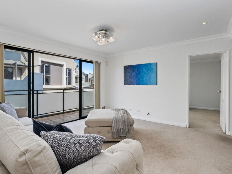 Photo - 2/8 Tully Road, East Perth WA 6004 - Image 15