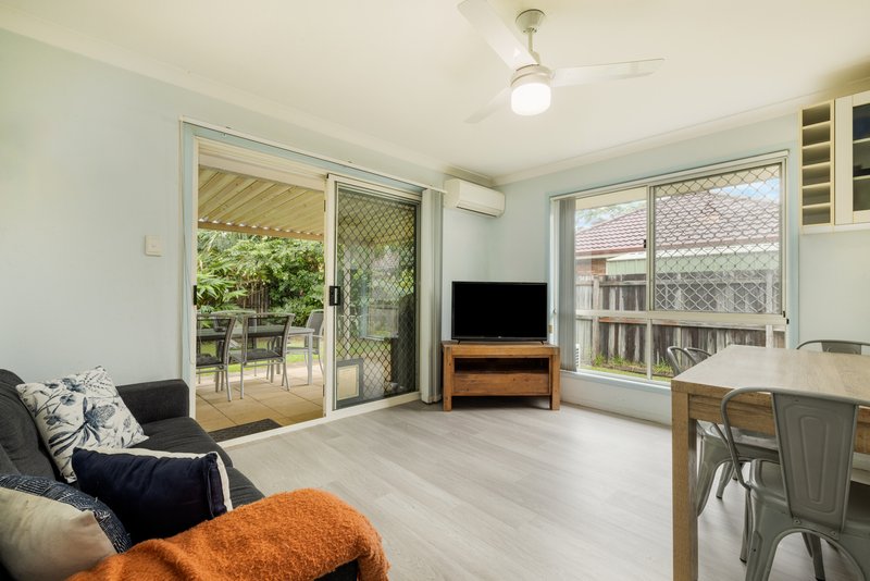 Photo - 28 Turquoise Place, Wavell Heights QLD 4012 - Image 5