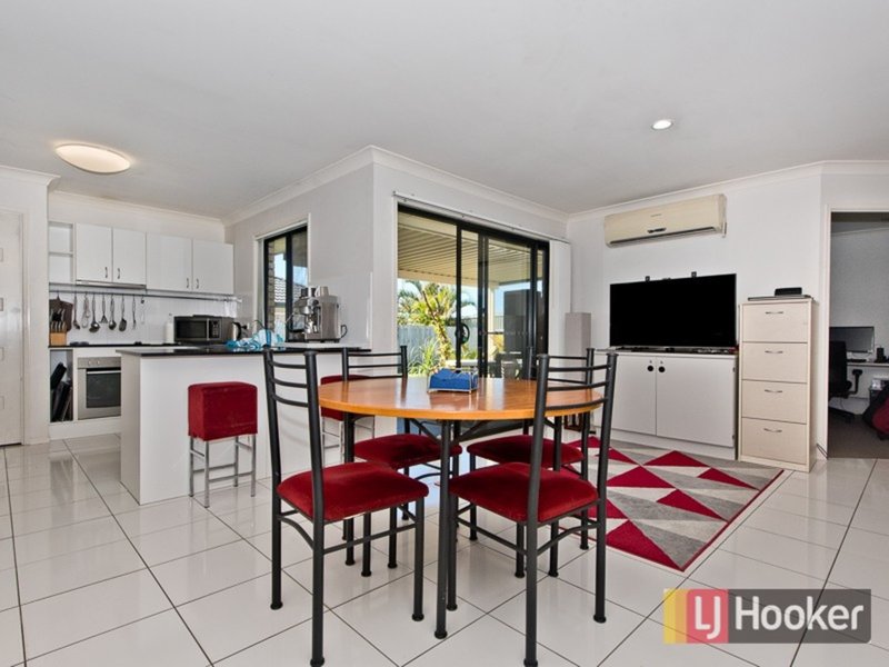 Photo - 28 Twickenham Place, Bald Hills QLD 4036 - Image 3