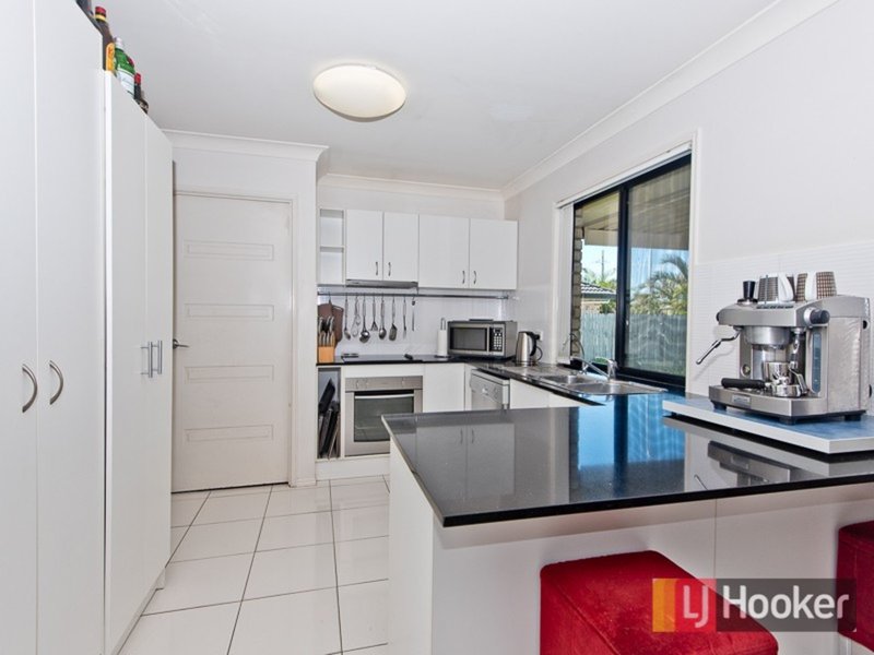 Photo - 28 Twickenham Place, Bald Hills QLD 4036 - Image 4