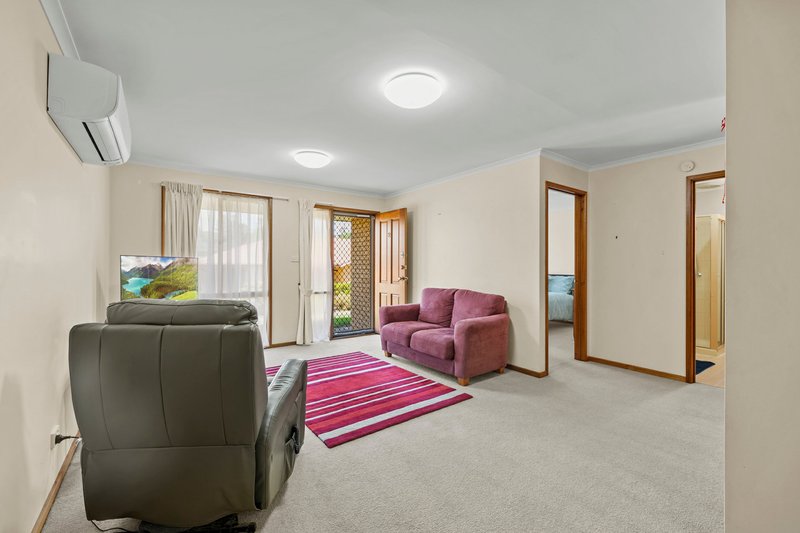 Photo - 2/8 Union Street, Bega NSW 2550 - Image 2