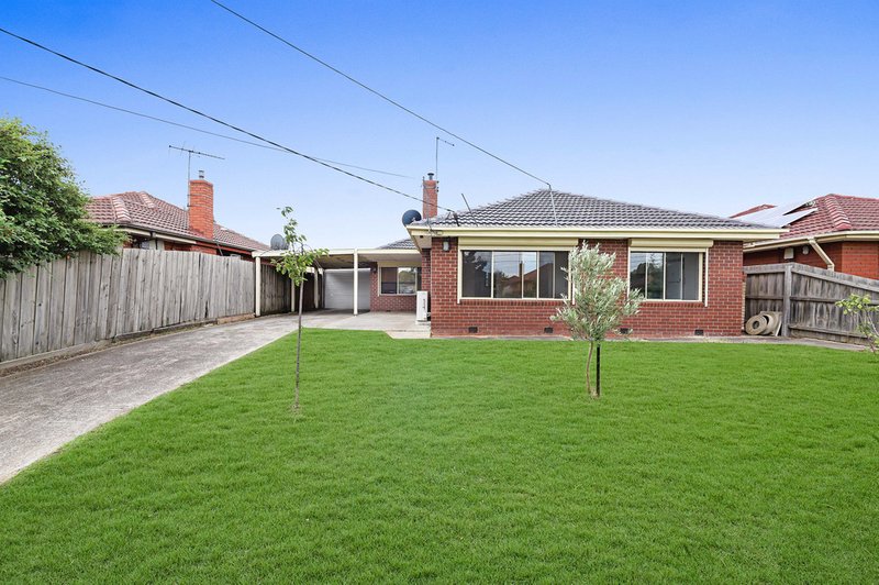 Photo - 28 Valerie Street, Lalor VIC 3075 - Image 2