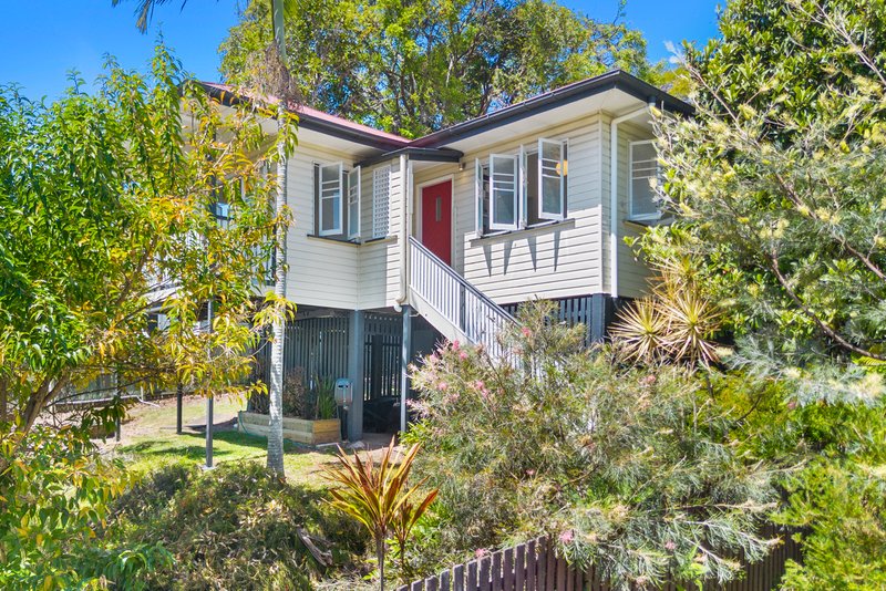 28 Vallely Street, Annerley QLD 4103