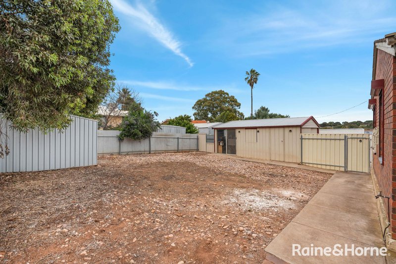 Photo - 28 Valleyfair Road, Hackham West SA 5163 - Image 23