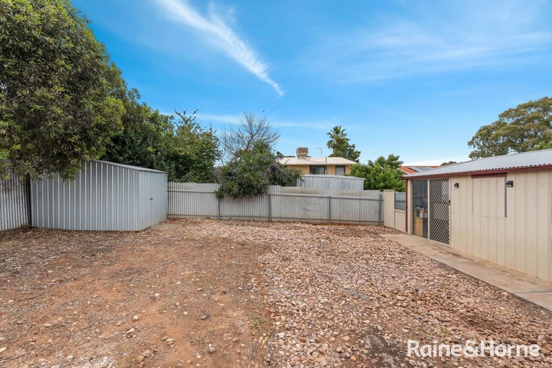 Photo - 28 Valleyfair Road, Hackham West SA 5163 - Image 24