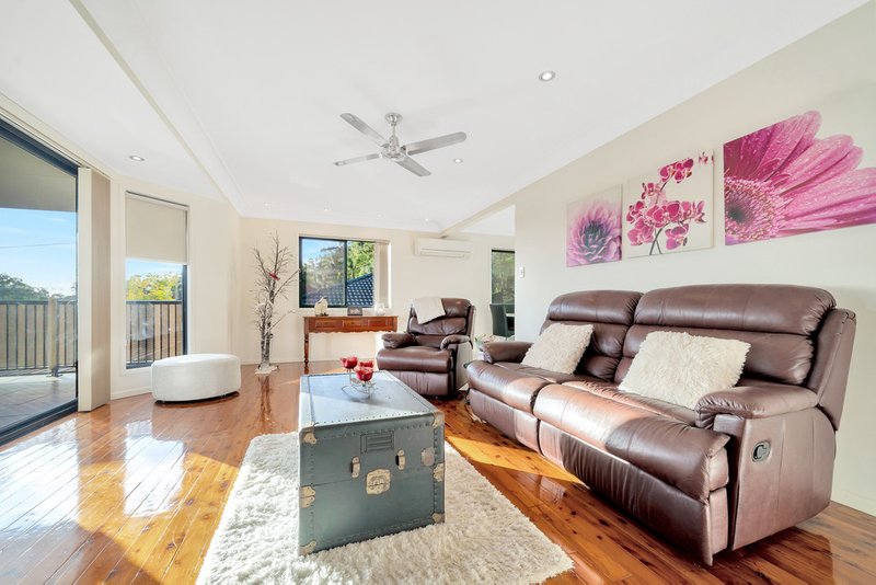 Photo - 28 Van Dieman Cres , Springwood QLD 4127 - Image 8