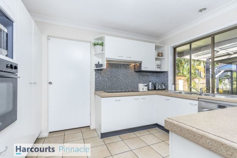 Photo - 28 Vaucluse Cres , Petrie QLD 4502 - Image 6