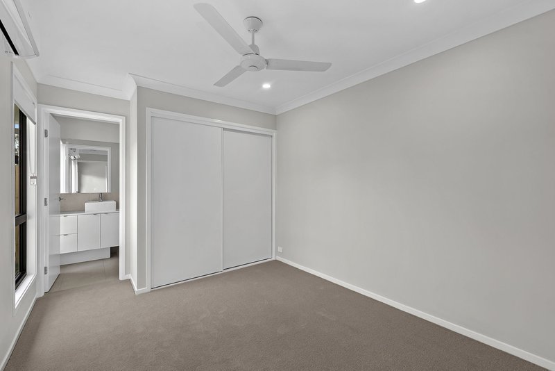 Photo - 2/8 Velour Court, Morayfield QLD 4506 - Image 2