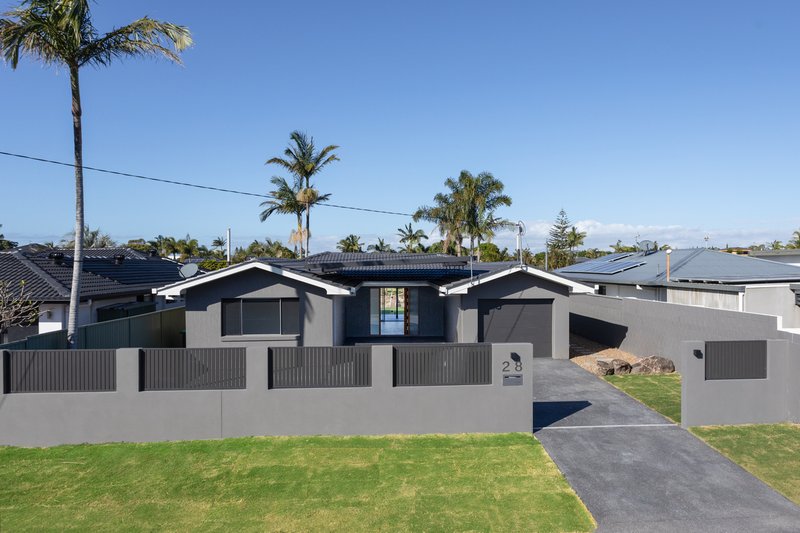 Photo - 28 Verdichio Avenue, Mermaid Waters QLD 4218 - Image 3