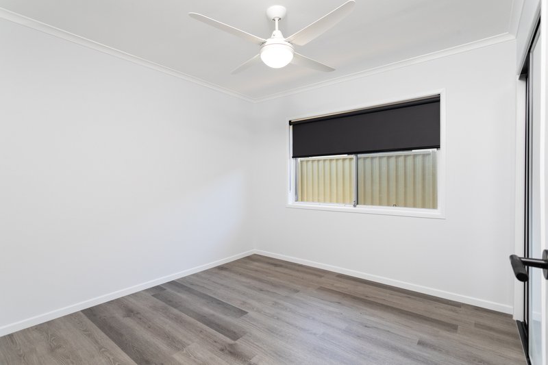Photo - 28 Verdichio Avenue, Mermaid Waters QLD 4218 - Image 9