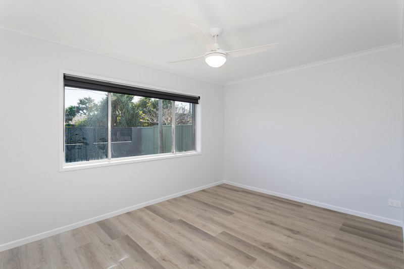 Photo - 28 Verdichio Avenue, Mermaid Waters QLD 4218 - Image 11