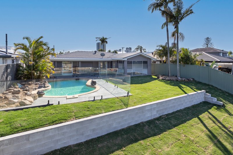 Photo - 28 Verdichio Avenue, Mermaid Waters QLD 4218 - Image 14