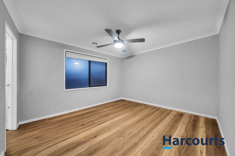 Photo - 28 Vermillion Drive, Clyde North VIC 3978 - Image 14