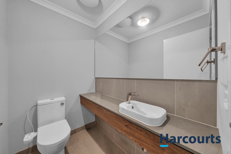 Photo - 28 Vermillion Drive, Clyde North VIC 3978 - Image 17