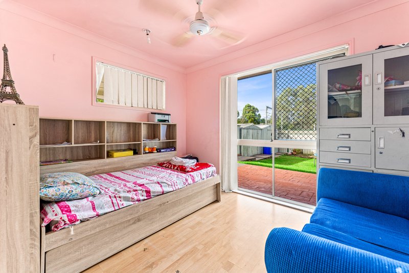 Photo - 28 Victor Street, Runcorn QLD 4113 - Image 10