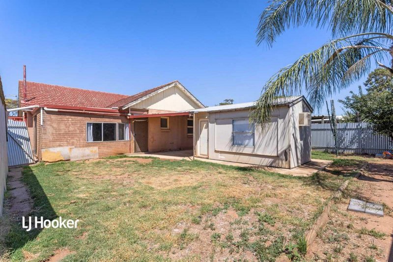 Photo - 28 Vincent Road, Smithfield Plains SA 5114 - Image 16