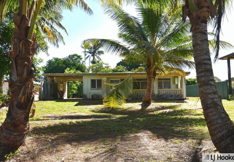 Photo - 28 Wall Street, South Mission Beach QLD 4852 - Image 1