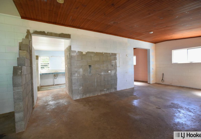 Photo - 28 Wall Street, South Mission Beach QLD 4852 - Image 7