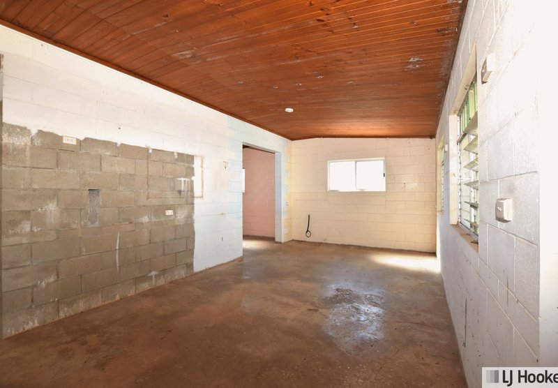Photo - 28 Wall Street, South Mission Beach QLD 4852 - Image 8