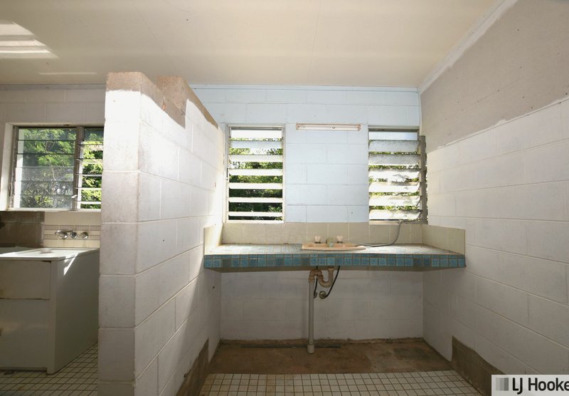 Photo - 28 Wall Street, South Mission Beach QLD 4852 - Image 12