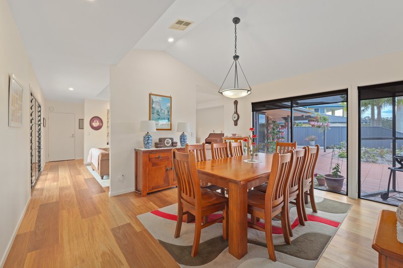 Photo - 28 Wallaby Circuit, Pelican Waters QLD 4551 - Image 7