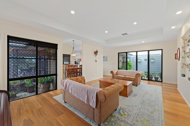 Photo - 28 Wallaby Circuit, Pelican Waters QLD 4551 - Image 10