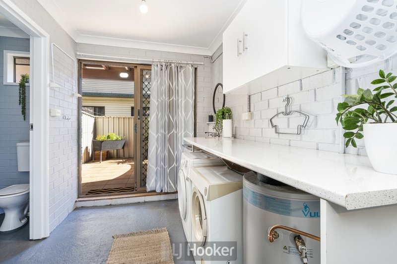 Photo - 2/8 Wallace Street, Swansea NSW 2281 - Image 9