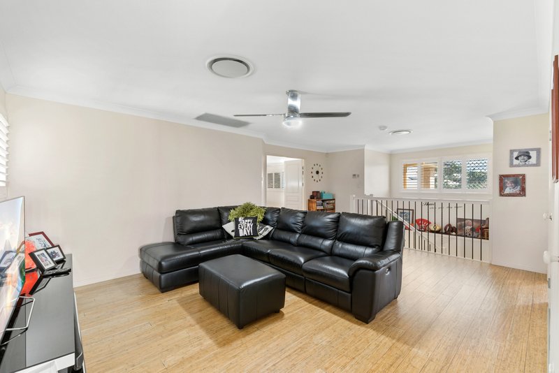 Photo - 28 Wallaroo Circuit, North Lakes QLD 4509 - Image 7