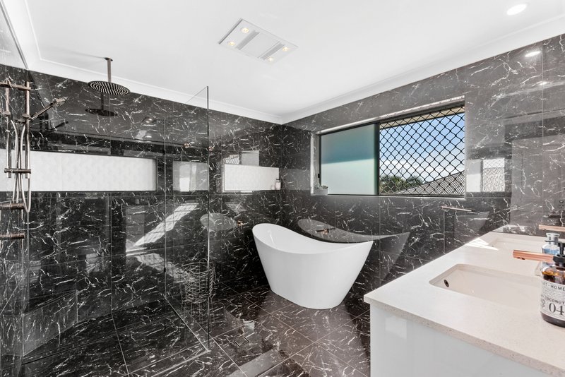 Photo - 28 Wallaroo Circuit, North Lakes QLD 4509 - Image 11