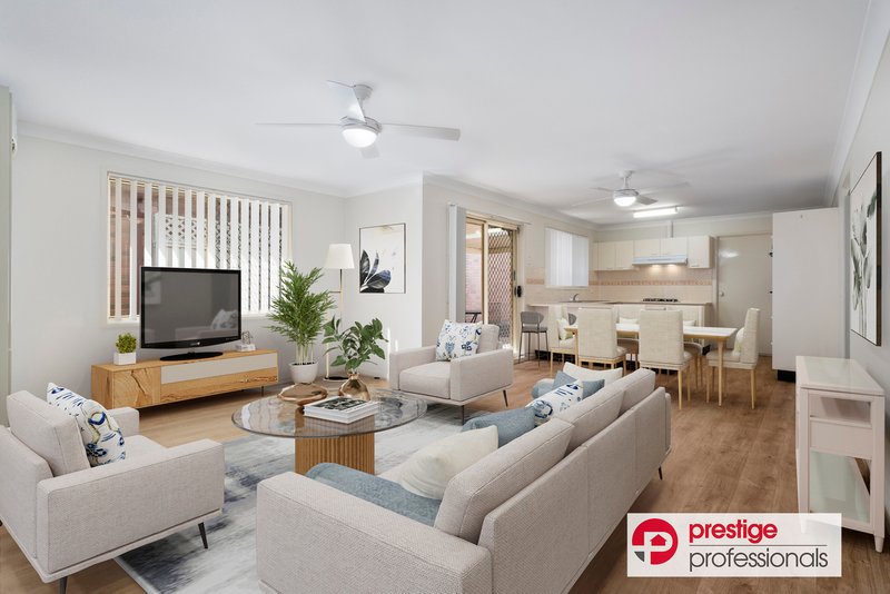 Photo - 28 Wallcliffe Court, Wattle Grove NSW 2173 - Image 4