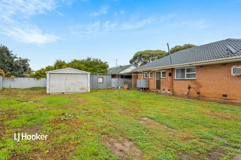 Photo - 28 Walpole Street, Davoren Park SA 5113 - Image 11