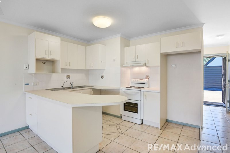 Photo - 2/8 Warana Avenue, Bellara QLD 4507 - Image 2