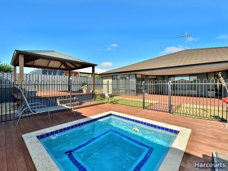 28 Waratah Circle, Halls Head WA 6210