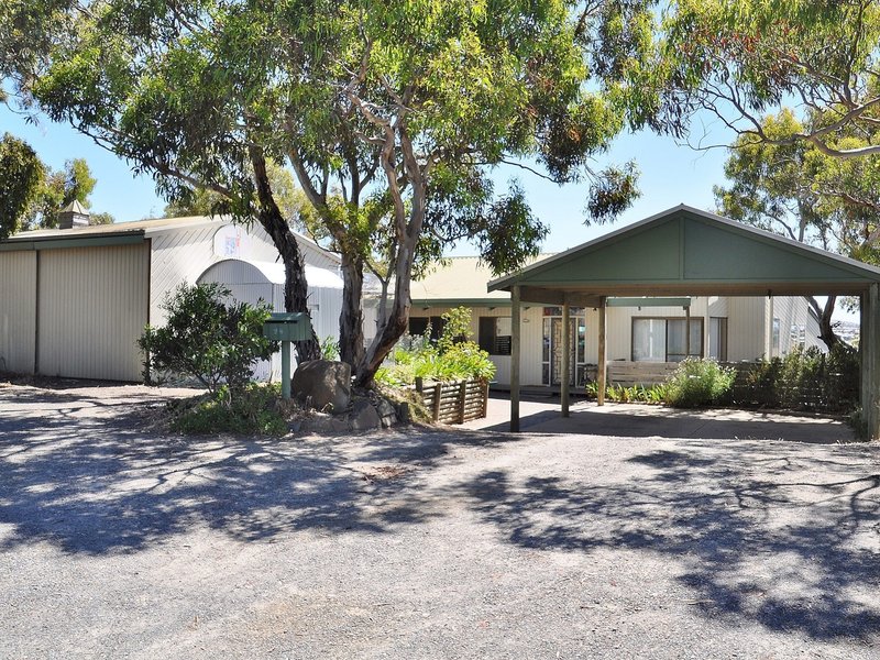 Photo - 28 Warland Avenue, Victor Harbor SA 5211 - Image 21