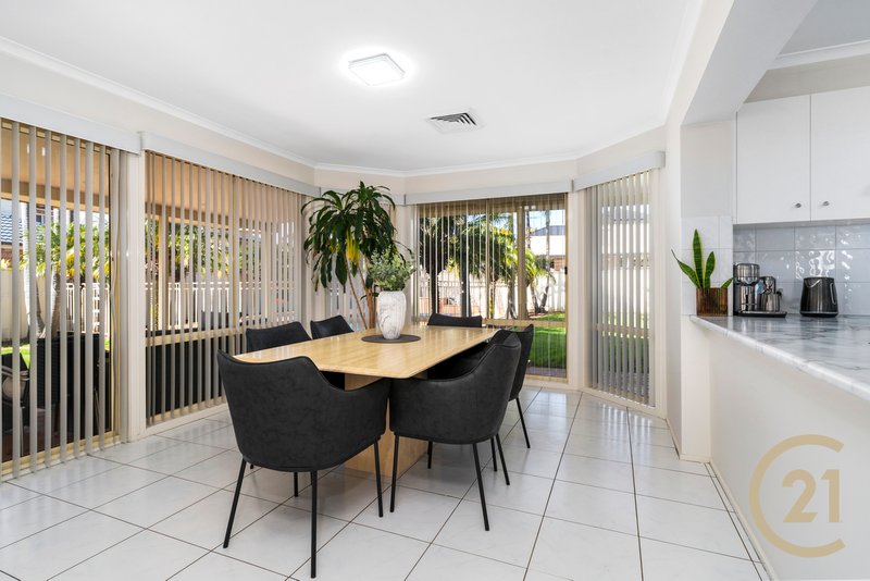 Photo - 28 Wattle Grove Drive, Wattle Grove NSW 2173 - Image 5
