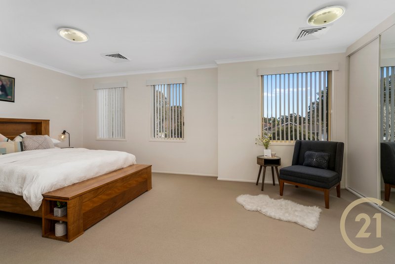 Photo - 28 Wattle Grove Drive, Wattle Grove NSW 2173 - Image 12
