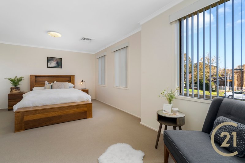 Photo - 28 Wattle Grove Drive, Wattle Grove NSW 2173 - Image 13