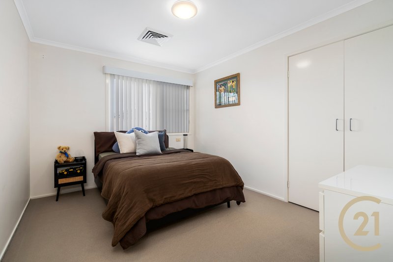 Photo - 28 Wattle Grove Drive, Wattle Grove NSW 2173 - Image 16
