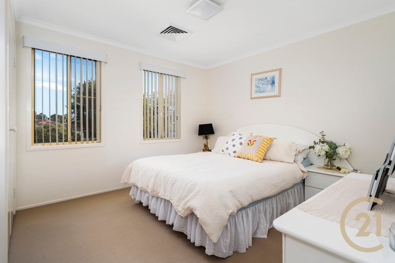 Photo - 28 Wattle Grove Drive, Wattle Grove NSW 2173 - Image 17