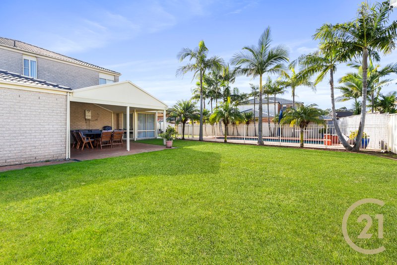 Photo - 28 Wattle Grove Drive, Wattle Grove NSW 2173 - Image 24