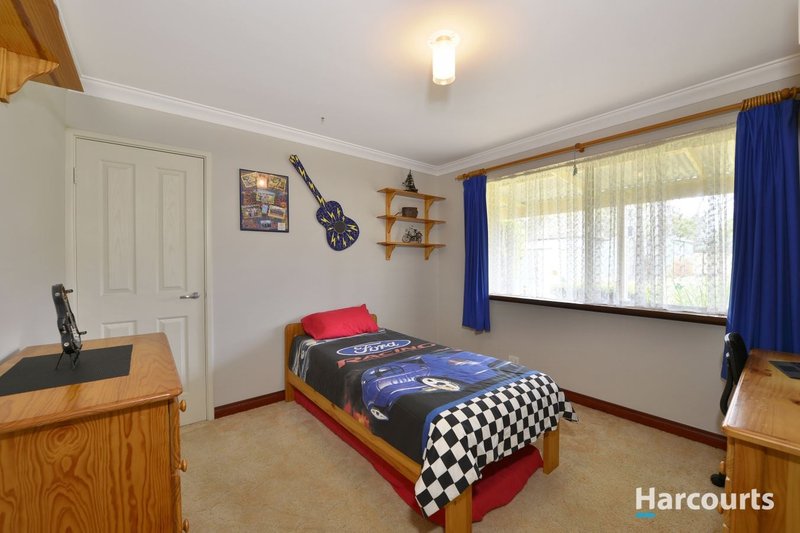 Photo - 28 Wattleglen Avenue, Erskine WA 6210 - Image 16