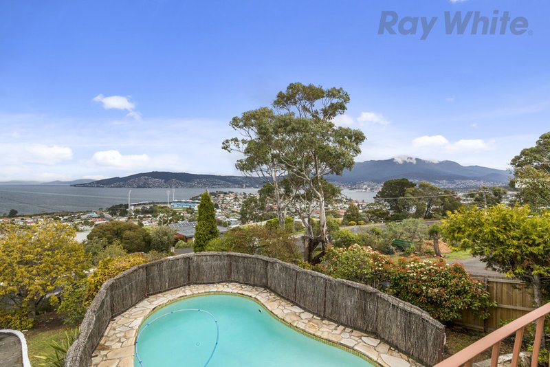 Photo - 28 Waverley Street, Bellerive TAS 7018 - Image 3