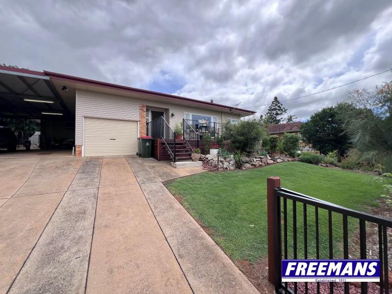 Photo - 28 Webster Street, Kingaroy QLD 4610 - Image 2