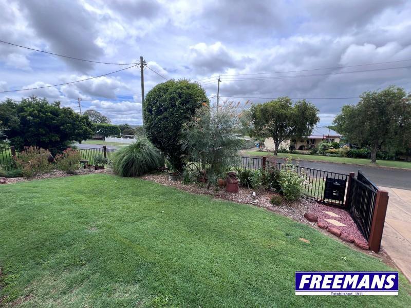 Photo - 28 Webster Street, Kingaroy QLD 4610 - Image 4