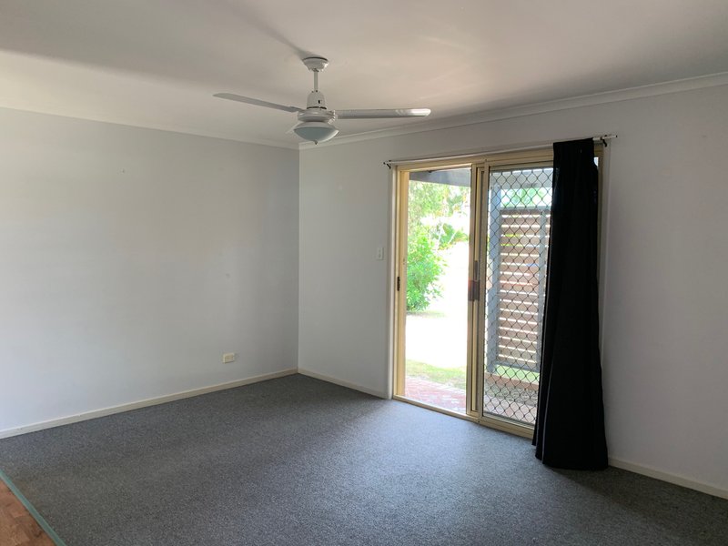 Photo - 28 Wedge Street, Urraween QLD 4655 - Image 2