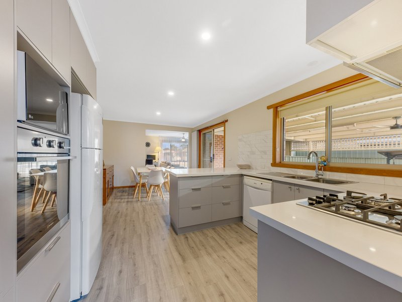 Photo - 28 Wenhams Lane, Wangaratta VIC 3677 - Image 3