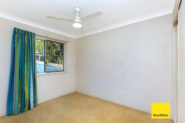 Photo - 28 Westray Court, Eagleby QLD 4207 - Image 7