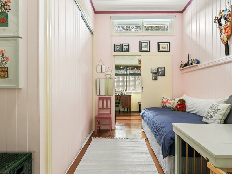 Photo - 28 Wilkins Street East , Annerley QLD 4103 - Image 9